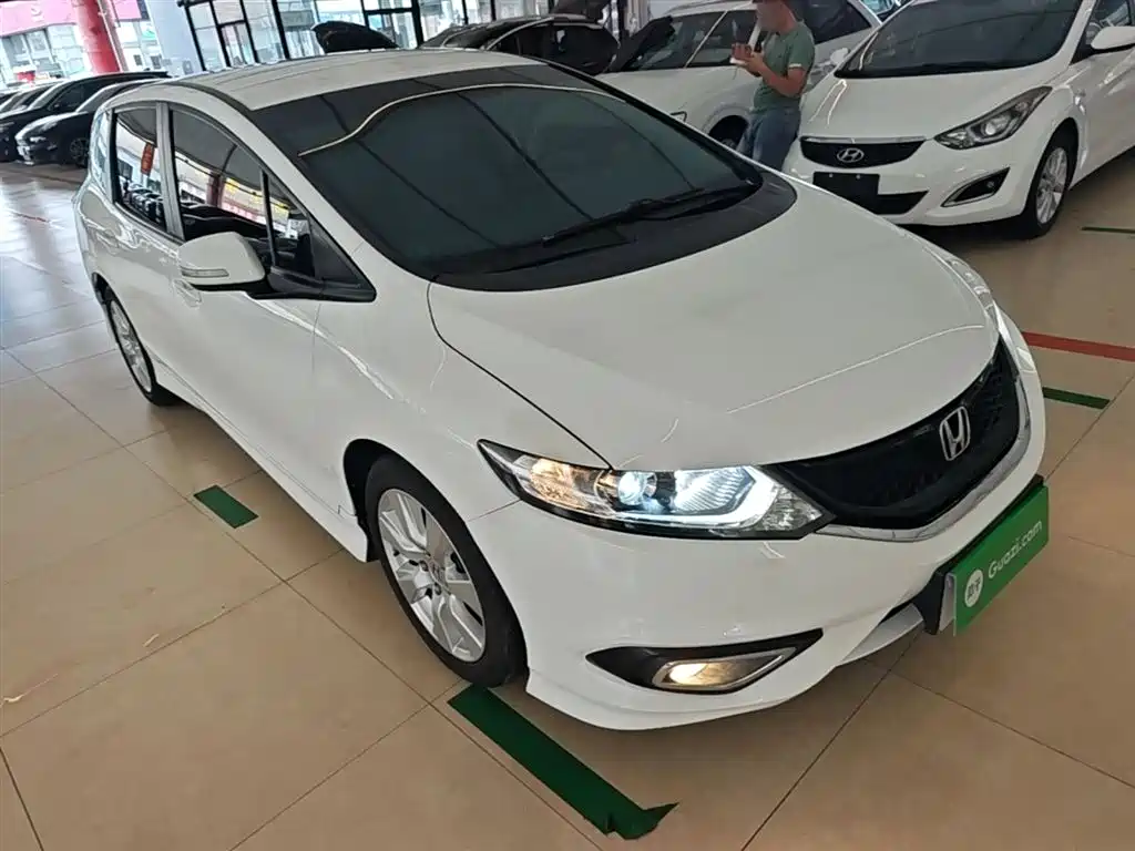 Jade 1.8 L Auto Comfort 5-seat