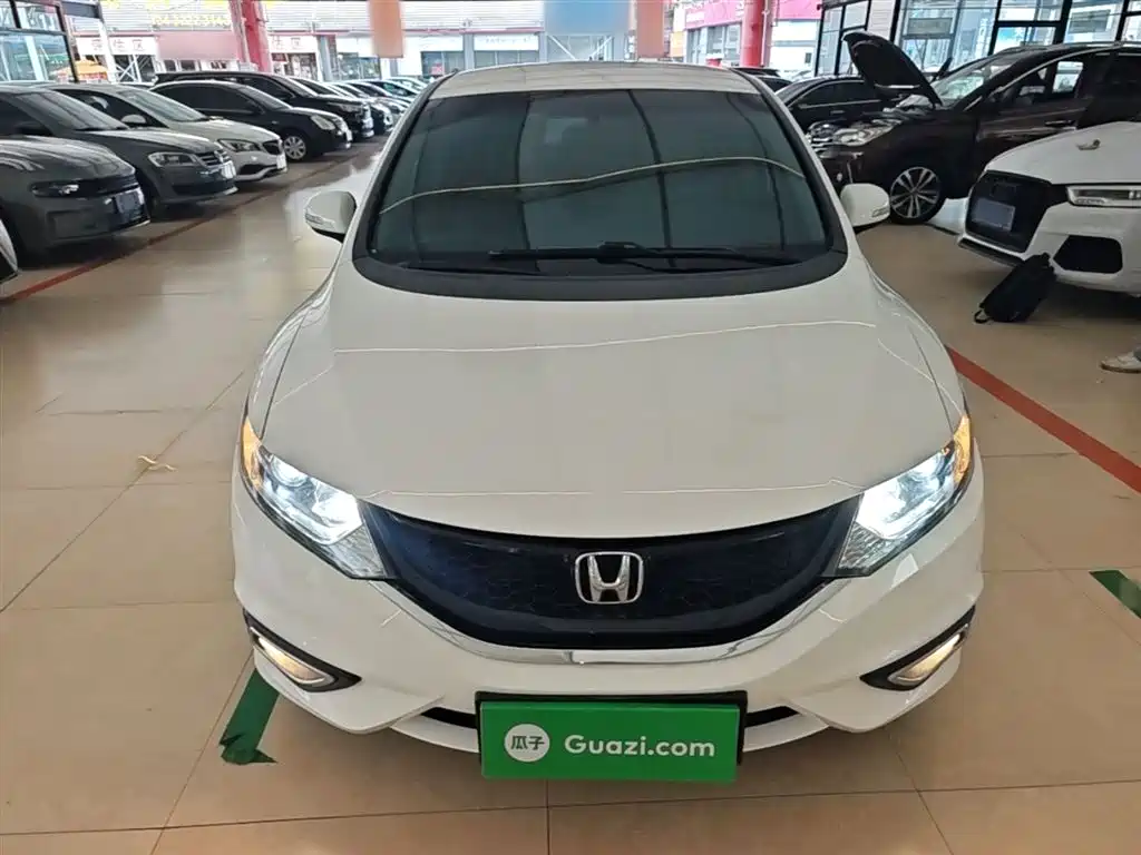 Jade 1.8 L Auto Comfort 5-seat