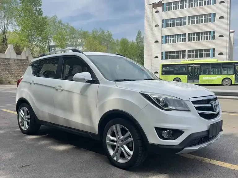 Changan CS35 1.6 L Manual Luxury