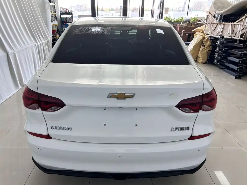 Monza 1.5 L DCT Joy