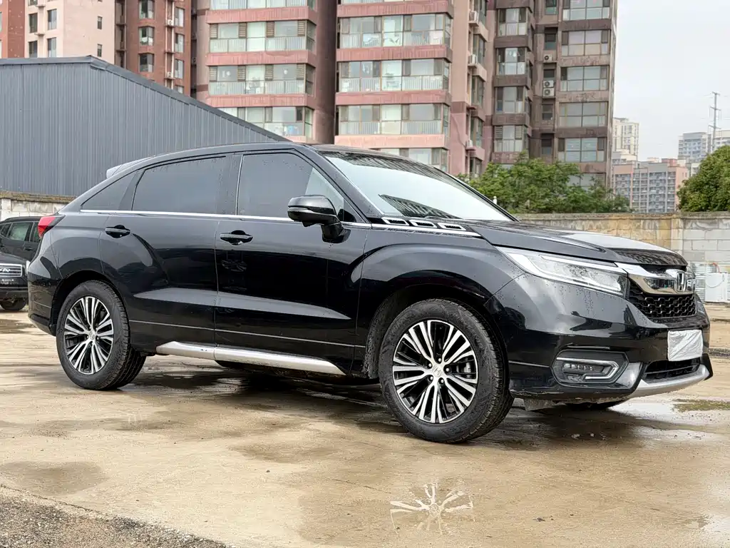 Avancier 370 TURBO 2 WD Luxury