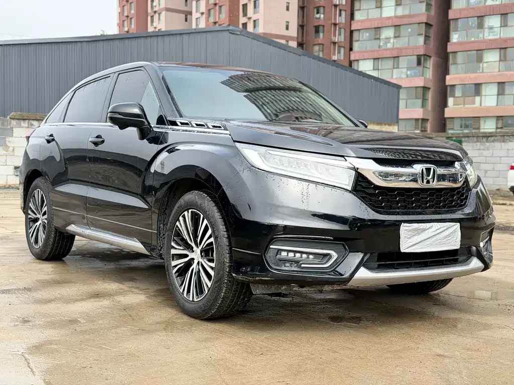 Avancier 370 TURBO 2 WD Luxury