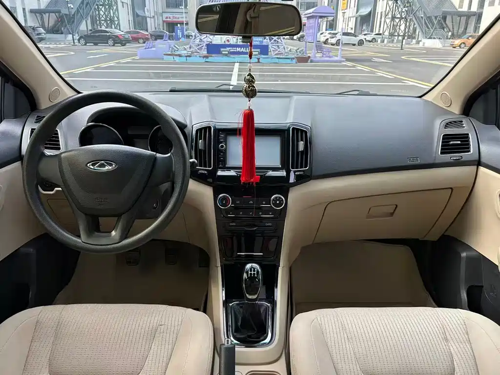 Chery E3 奇瑞E3 2015款 1.5 L 手动实尚版