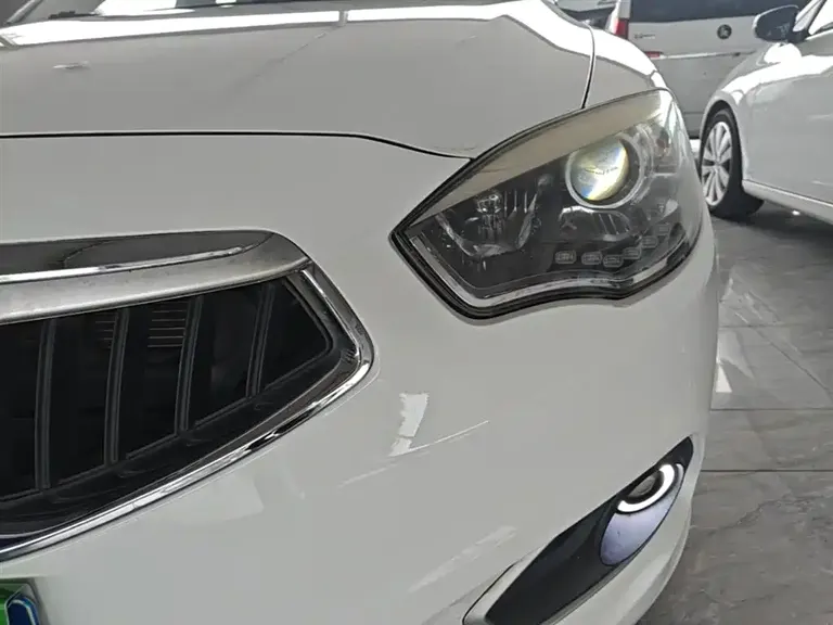Brilliance H530 中华H530 2014款 1.6 L 自动舒适型