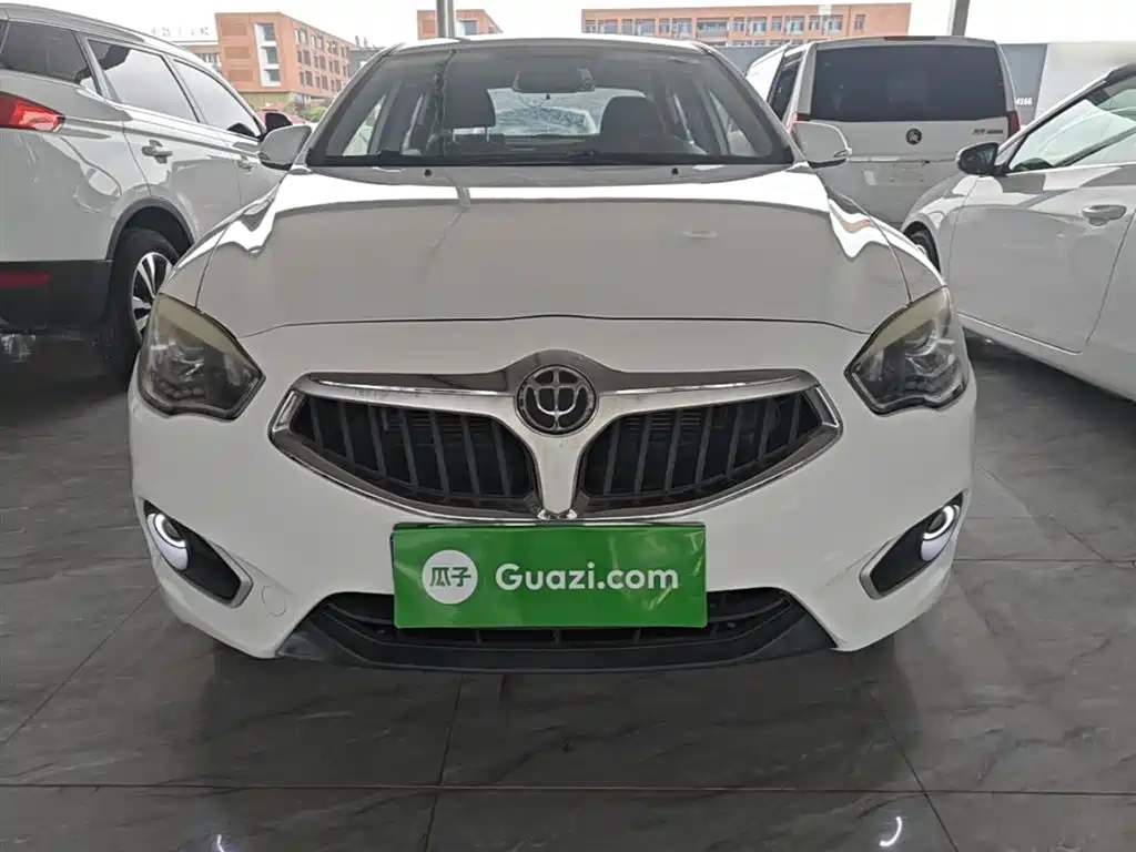 Brilliance H530 中华H530 2014款 1.6 L 自动舒适型