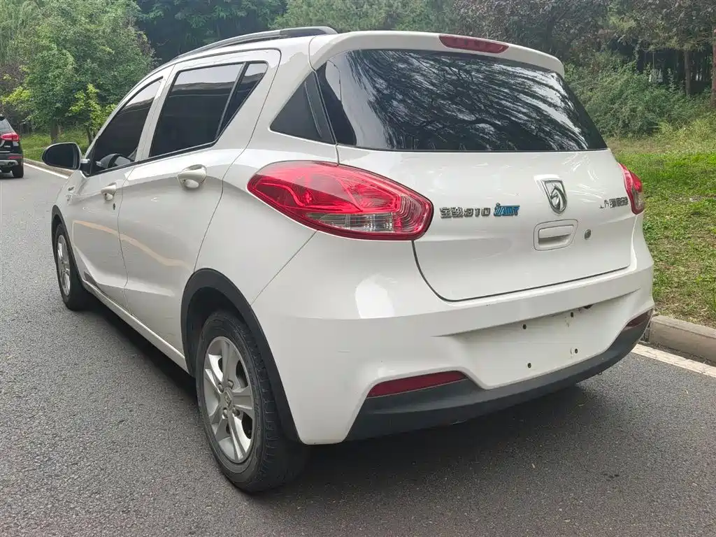 Baojun 310 1.5 L Auto Comfort