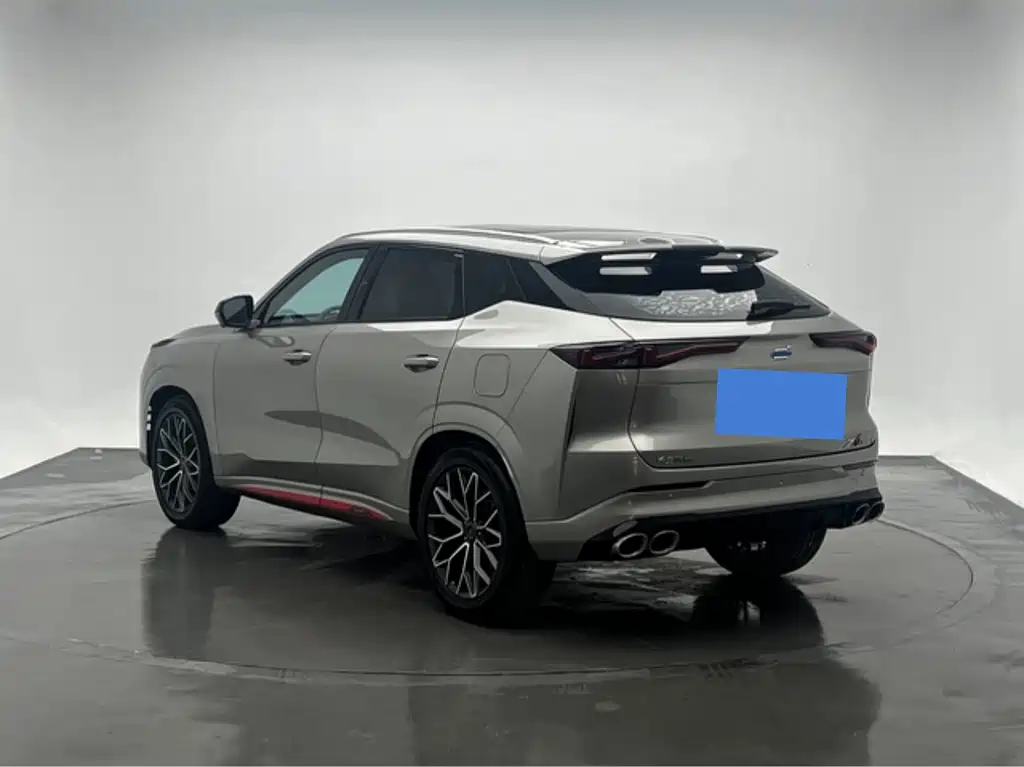 Changan Oshan Z6 Blue Whale 1.5 T DCT Smart Leading