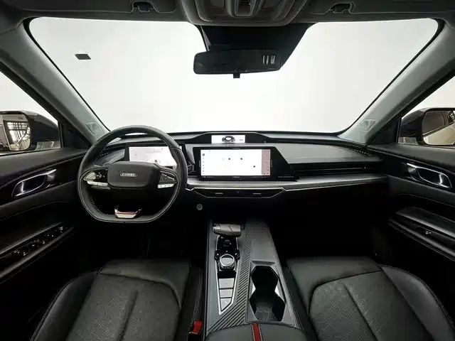 Changan Oshan Z6 Blue Whale 1.5 T DCT Smart Leading