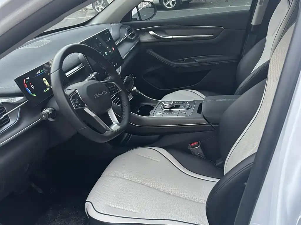 Destroyer 05 Glory DM-i 55 KM Luxury