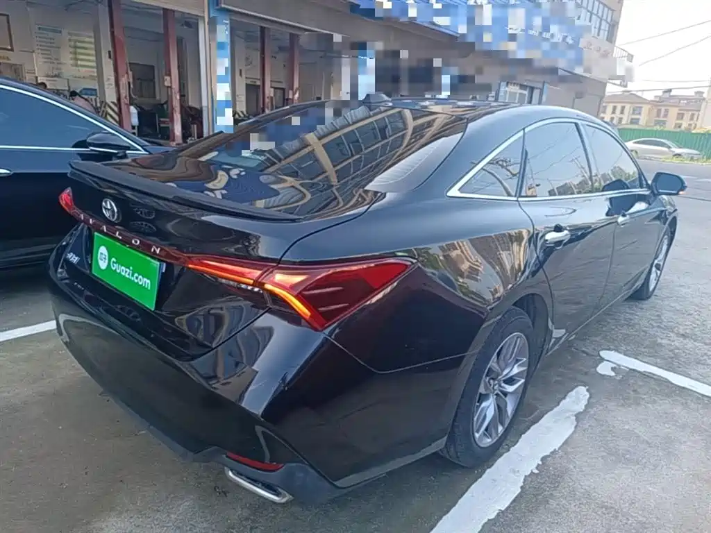 Avalon 2.0 L Luxury CN-VI