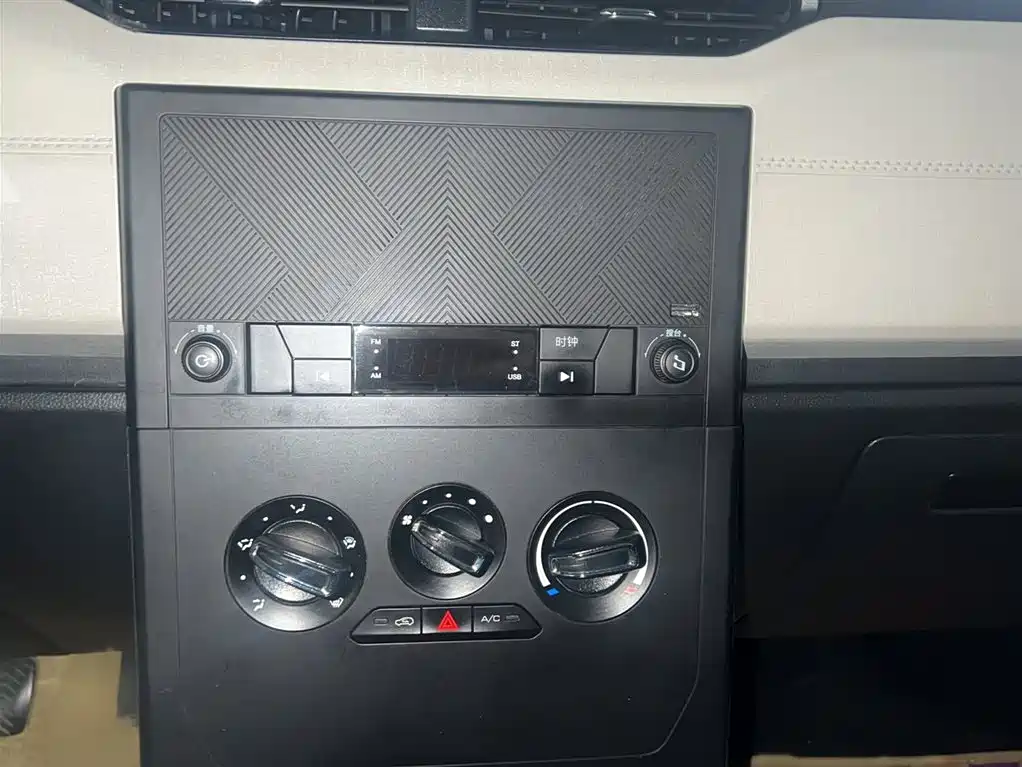 Wuling Journey 1.5 T Manual Comfort
