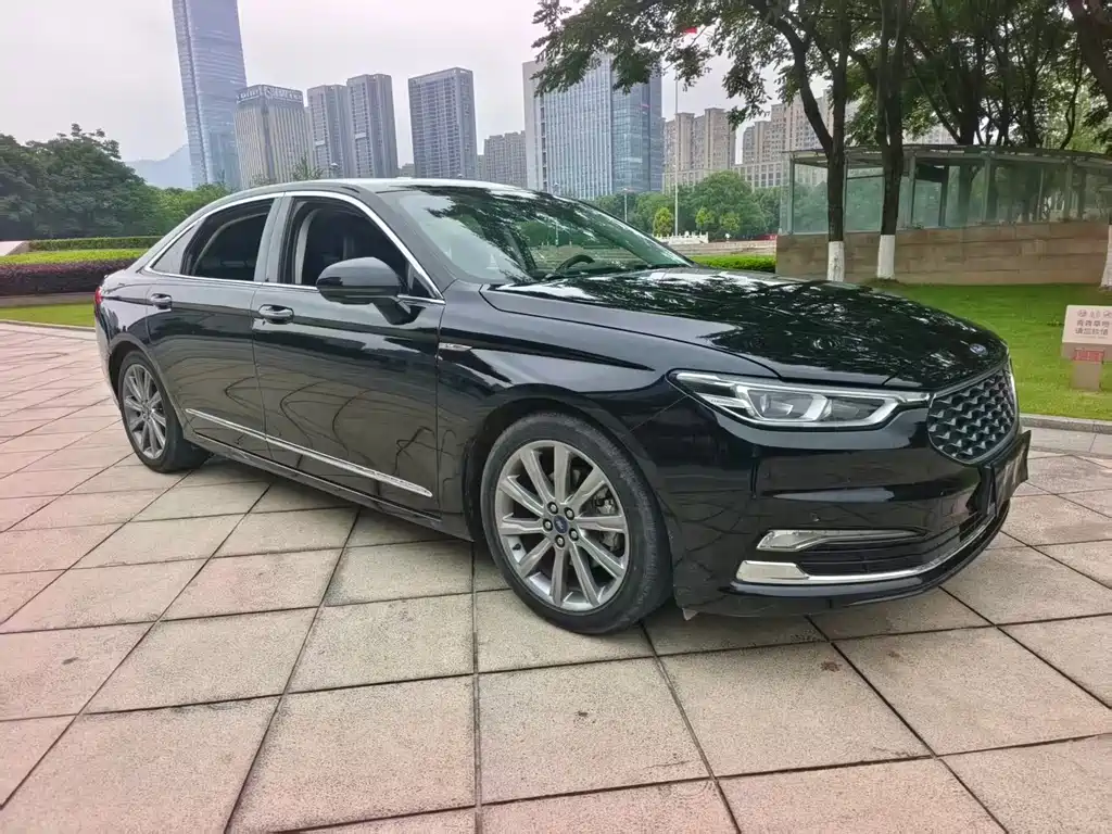 Taurus EcoBoost 245 Premium