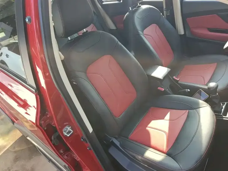 Haval H1 哈弗H1 2016款 改款 蓝标 1.5 L AMT豪华型