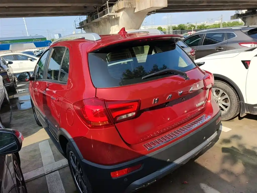 Haval H1 哈弗H1 2016款 改款 蓝标 1.5 L AMT豪华型