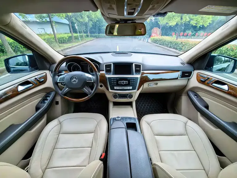 Mercedes-Benz M-Class ML 350 Luxury