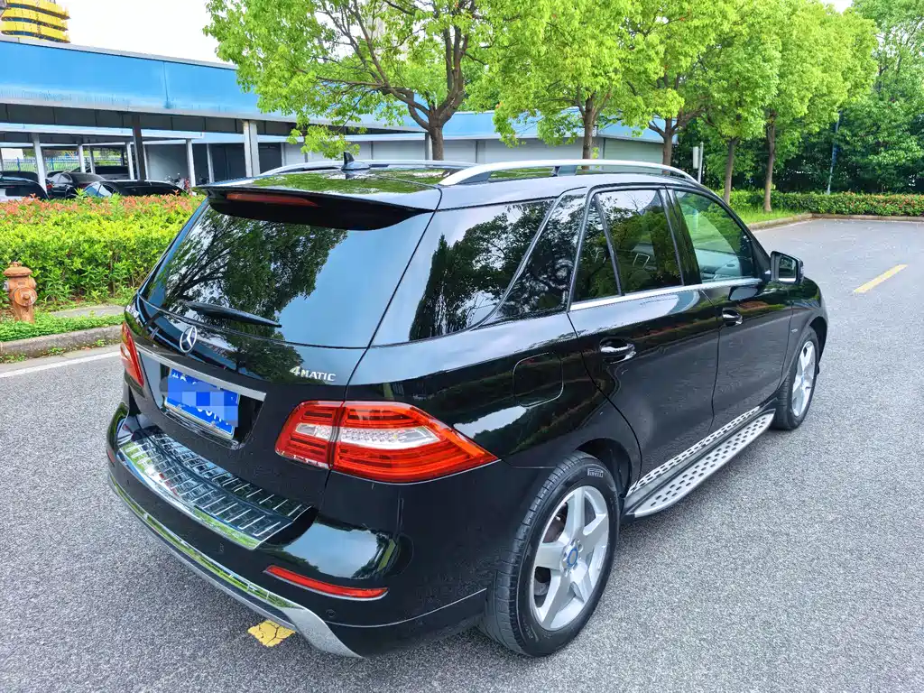 Mercedes-Benz M-Class ML 350 Luxury