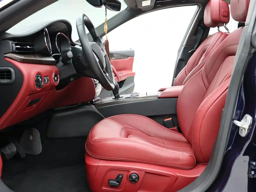 Quattroporte 3.0 T Standard