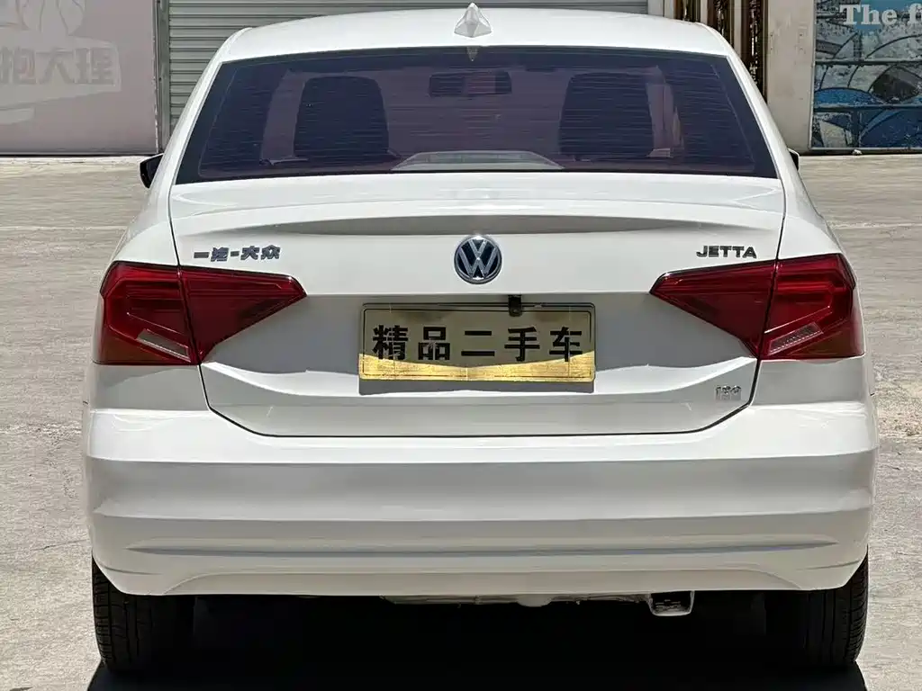 Jetta 1.5 L Manual Fashion