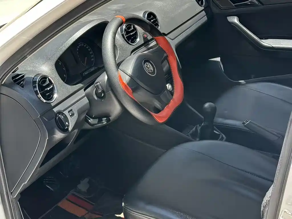 Jetta 1.5 L Manual Fashion