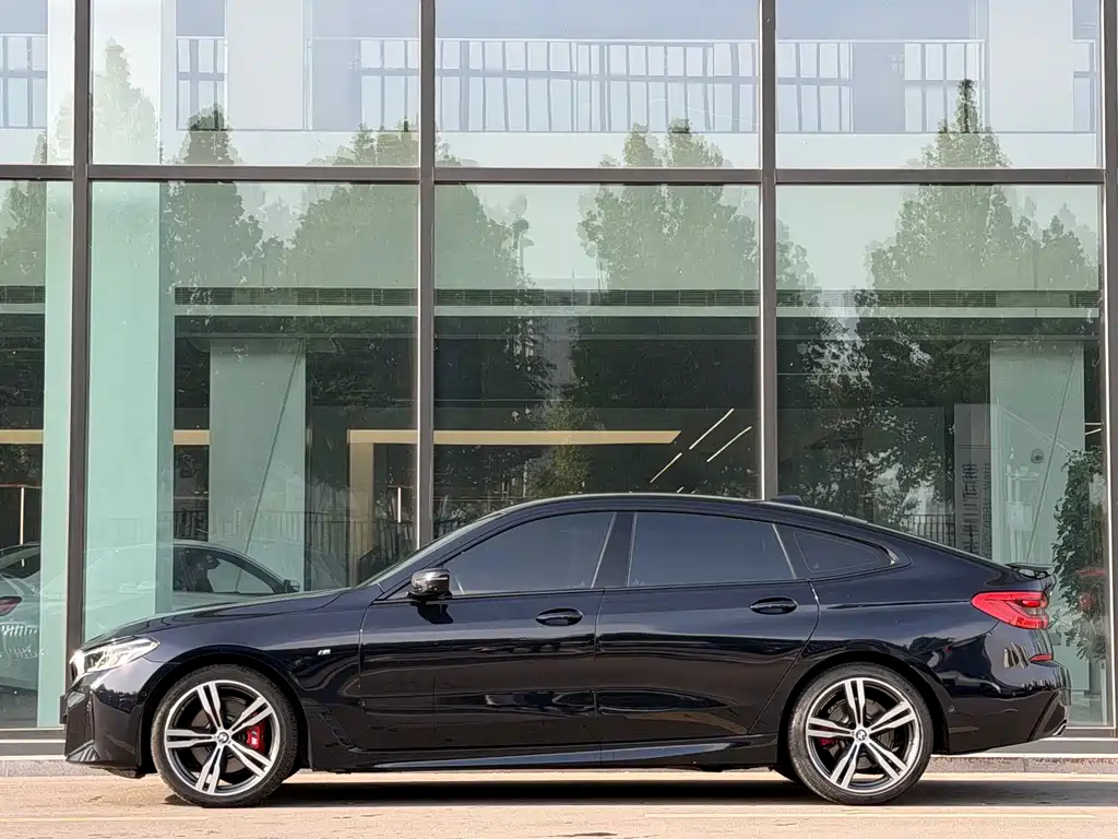BMW 6 Series GT 630 i M Sport Package