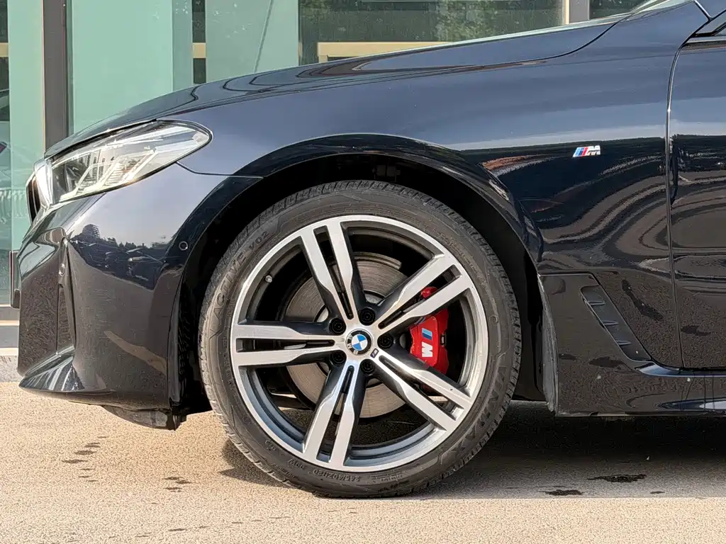 BMW 6 Series GT 630 i M Sport Package