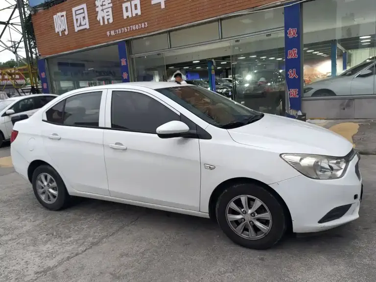 Chevrolet Sail Sail 3 1.3 L AMT Ideal