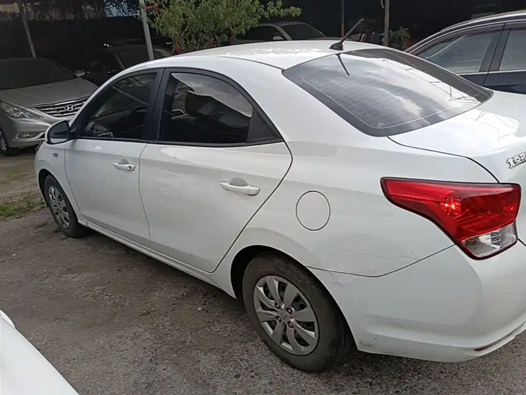 Accent 1.4 L Manual Refreshed CN-VI