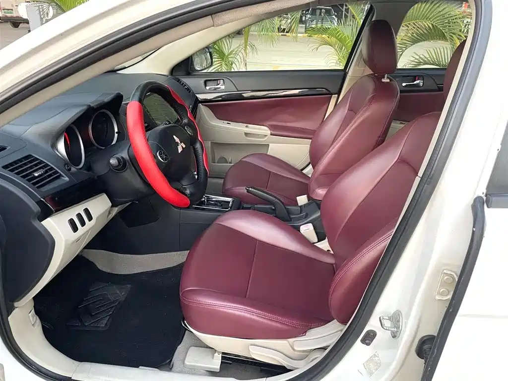 Lancer EX Fashion 1.8 L CVT Comfort