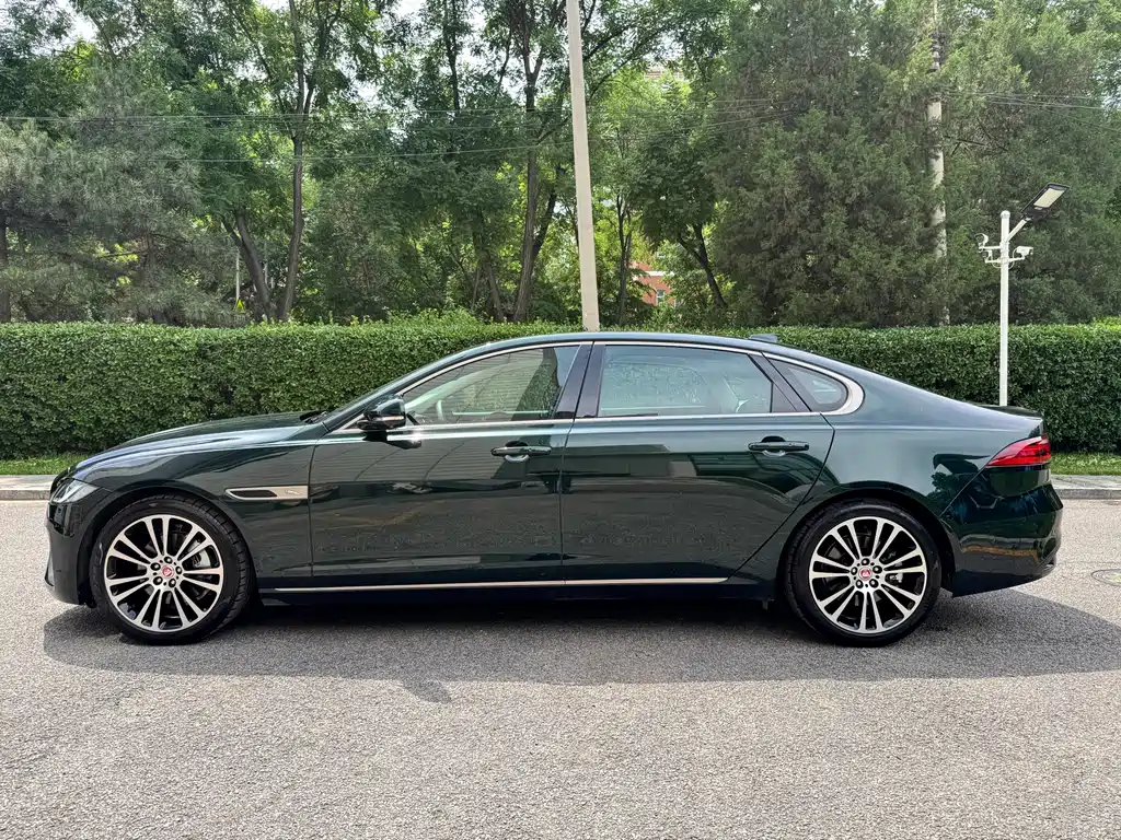 Jaguar XFL 2.0 T P250 2 WD Premium Luxury