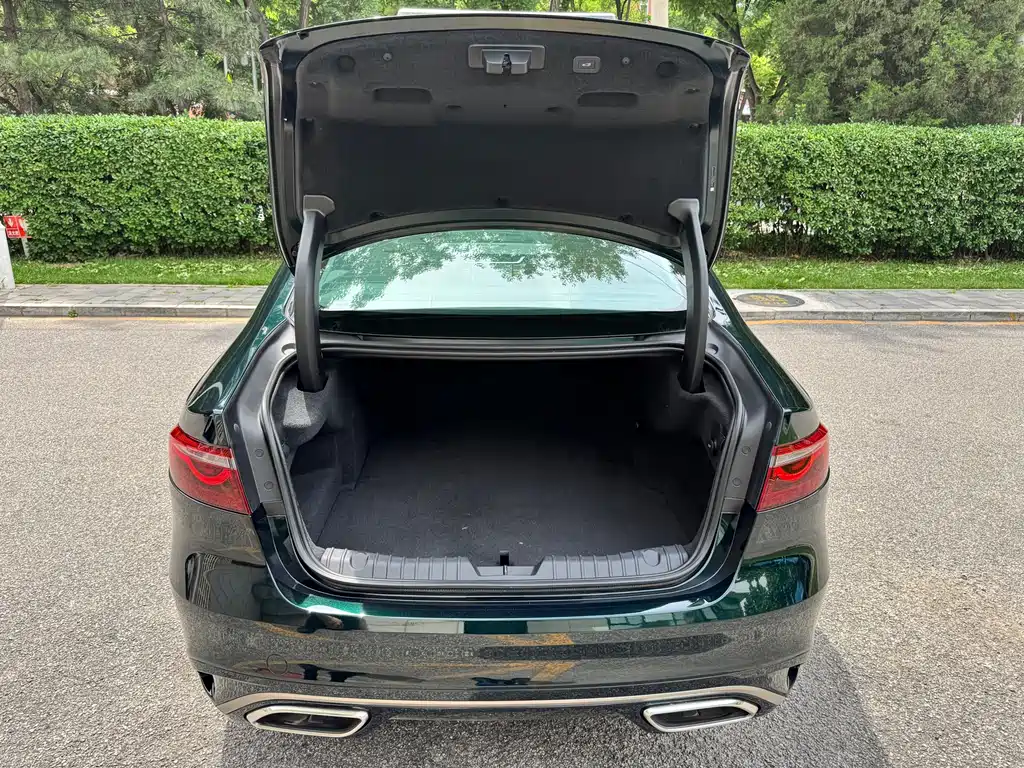 Jaguar XFL 2.0 T P250 2 WD Premium Luxury