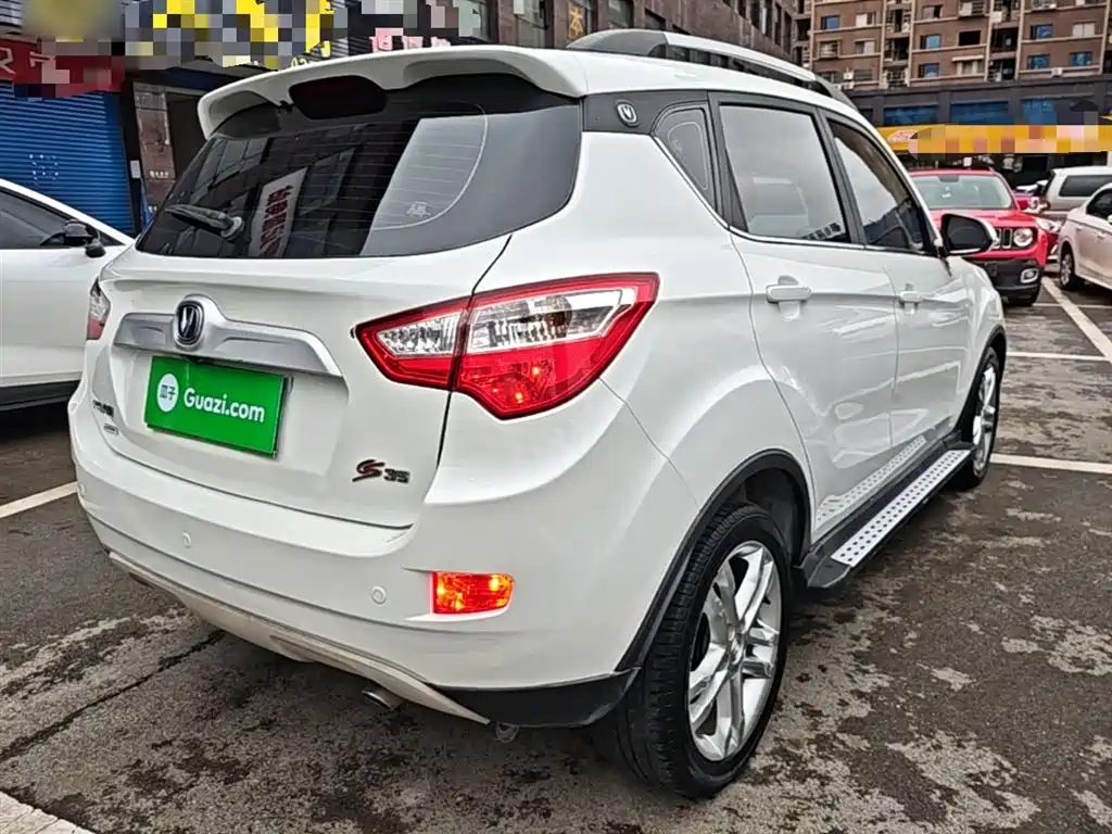 Changan CS35 1.6 L Auto Luxury CN-IV