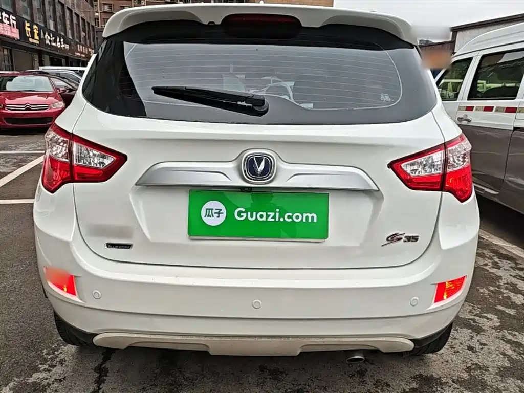 Changan CS35 1.6 L Auto Luxury CN-IV
