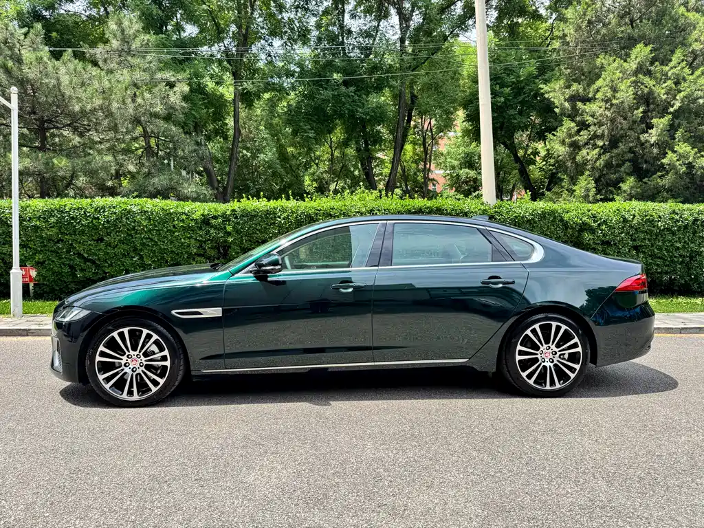 Jaguar XFL 2.0 T P250 2 WD Premium Luxury
