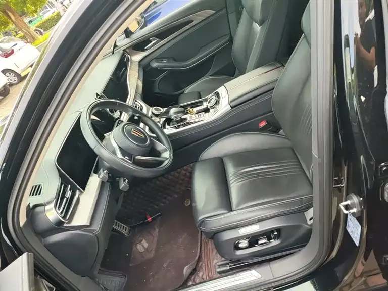 Hongqi H9 2.0 T Connected Flagship Enjoyment