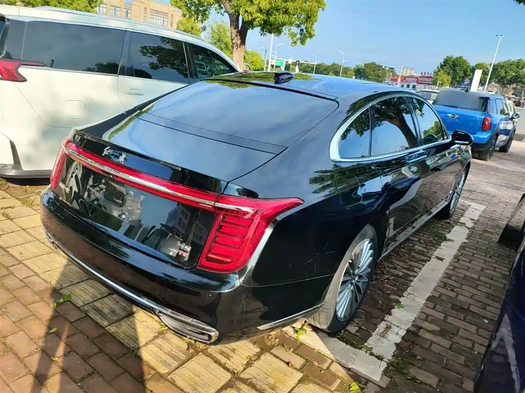 Hongqi H9 2.0 T Connected Flagship Enjoyment