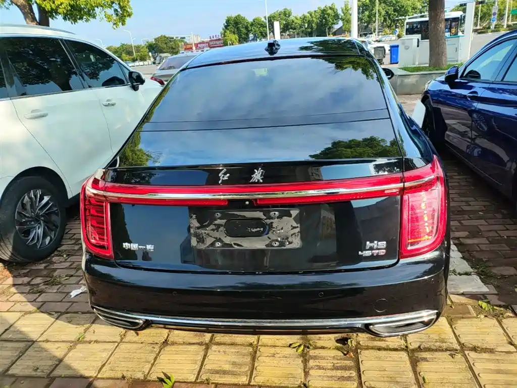 Hongqi H9 2.0 T Connected Flagship Enjoyment