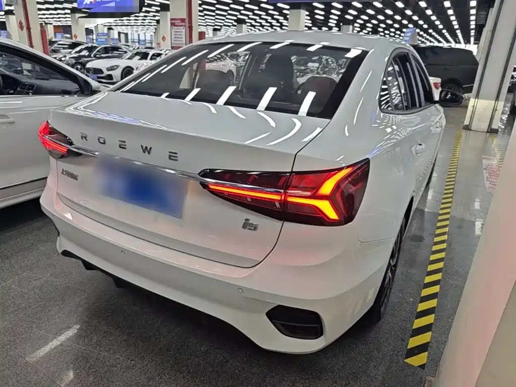 Roewe i5 1.5 L CVT Platinum