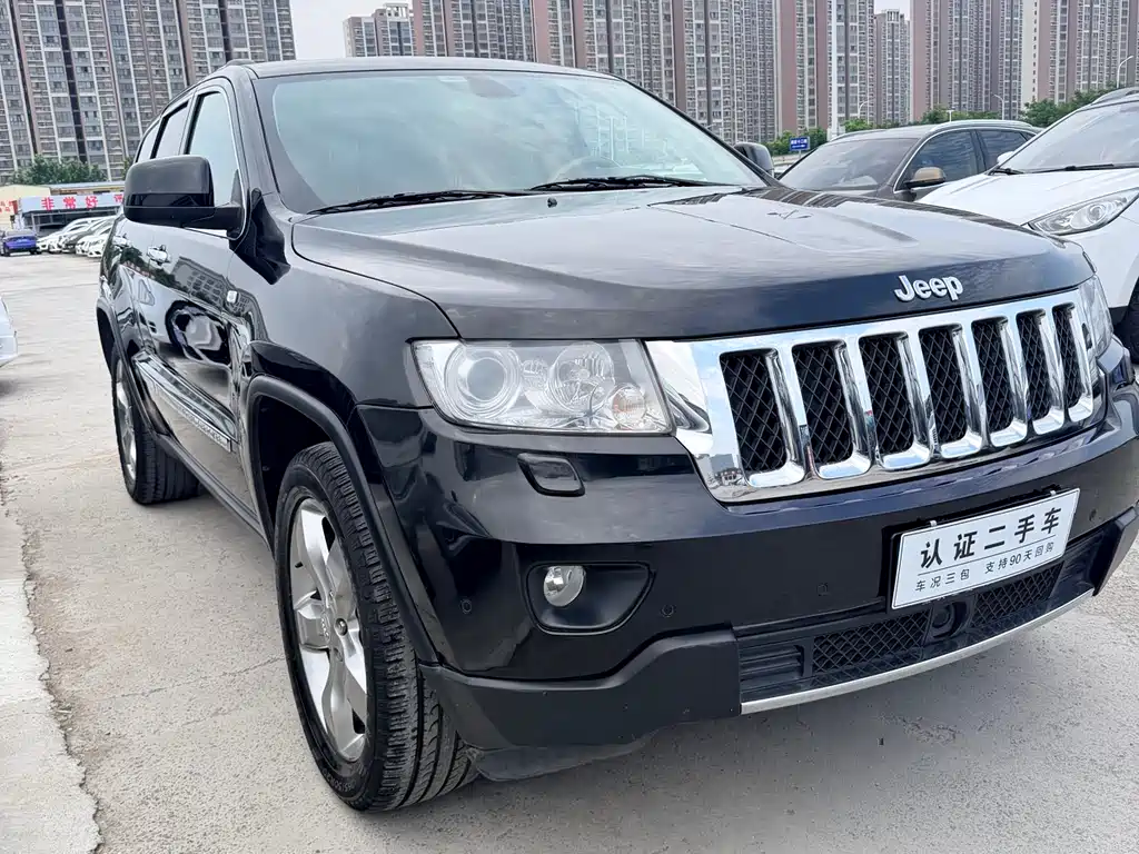 Grand Cherokee (Import) 3.6 L Flagship Navigation