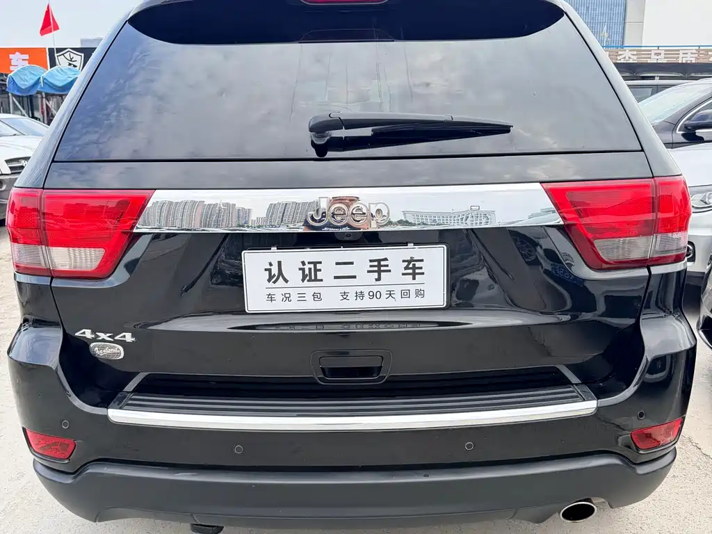 Grand Cherokee (Import) 3.6 L Flagship Navigation