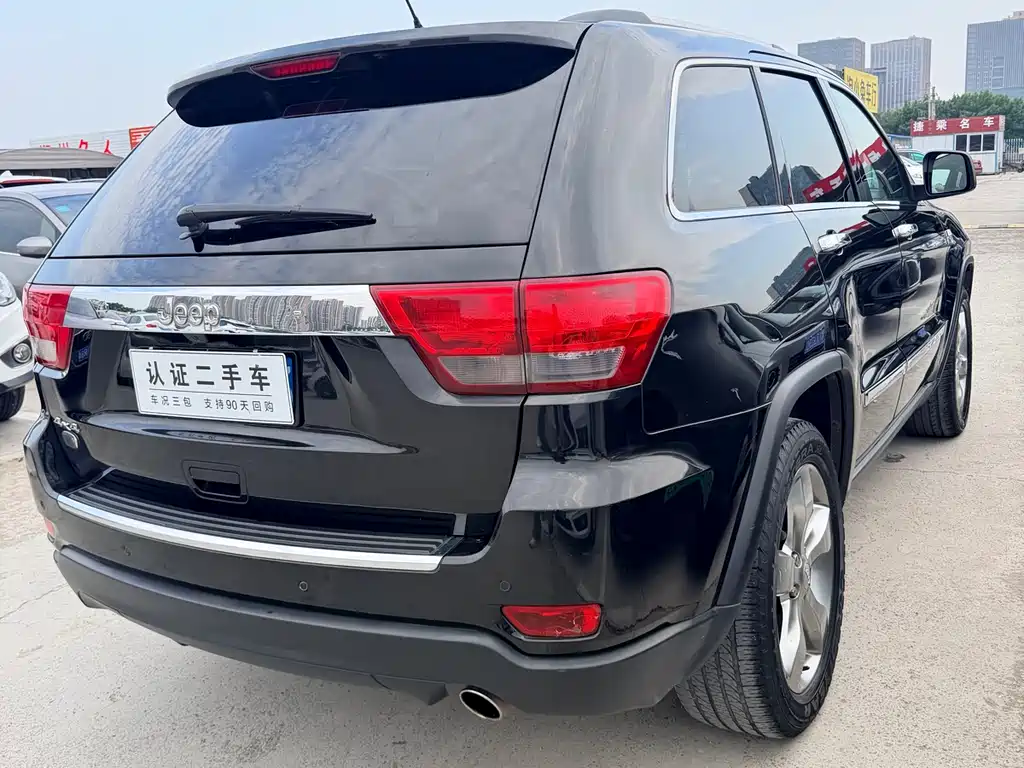 Grand Cherokee (Import) 3.6 L Flagship Navigation
