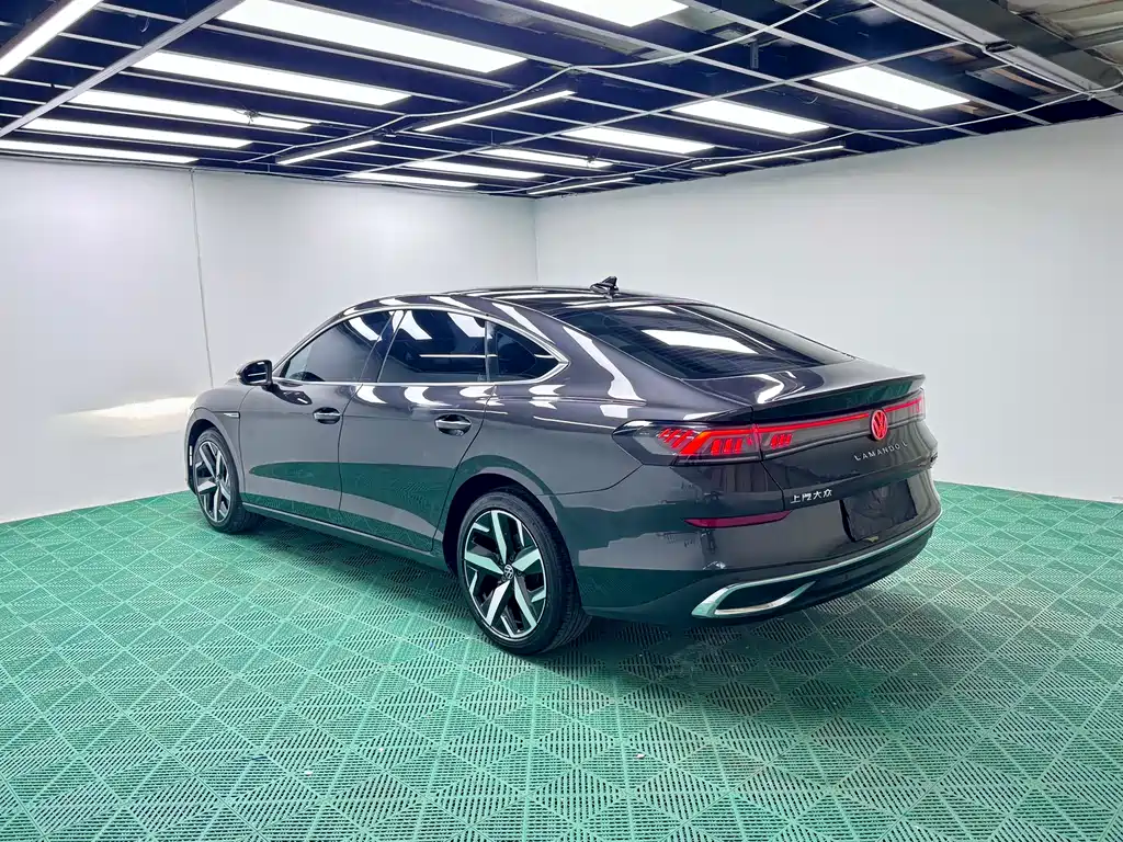 Lamando Lamando L 280 TSI DSG Spicy Cool