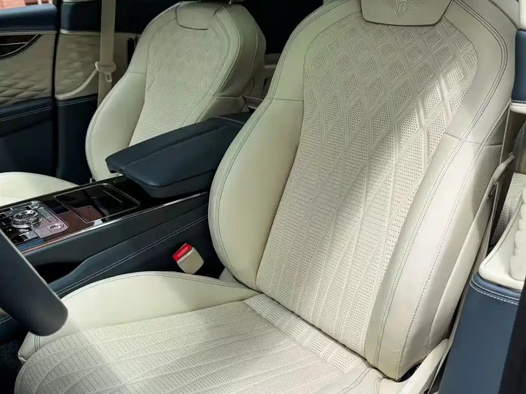 Flying Spur 4.0 T V8 Standard