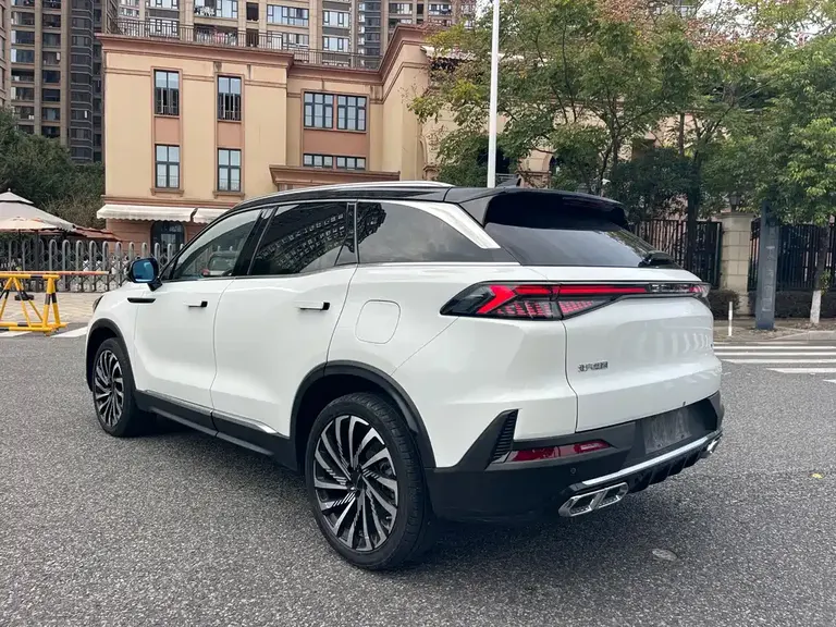BAIC X7 北京X7 2023款 1.5 TD DCT尊享+版