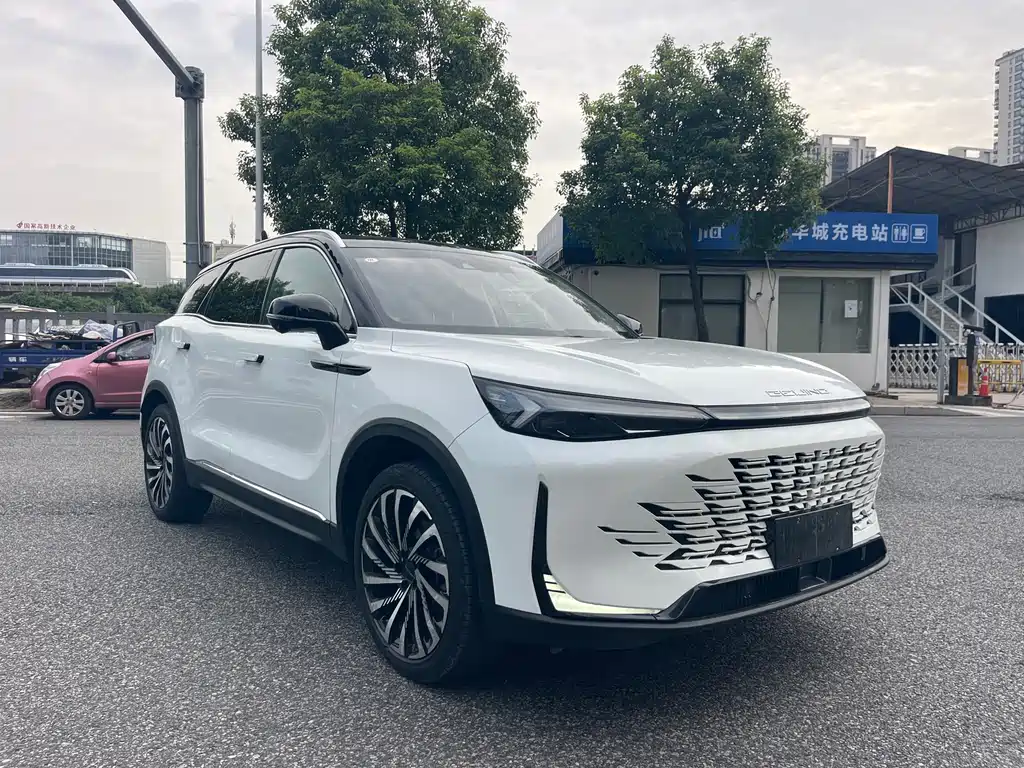 BAIC X7 北京X7 2023款 1.5 TD DCT尊享+版