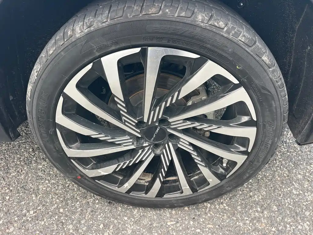 BAIC X7 北京X7 2023款 1.5 TD DCT尊享+版