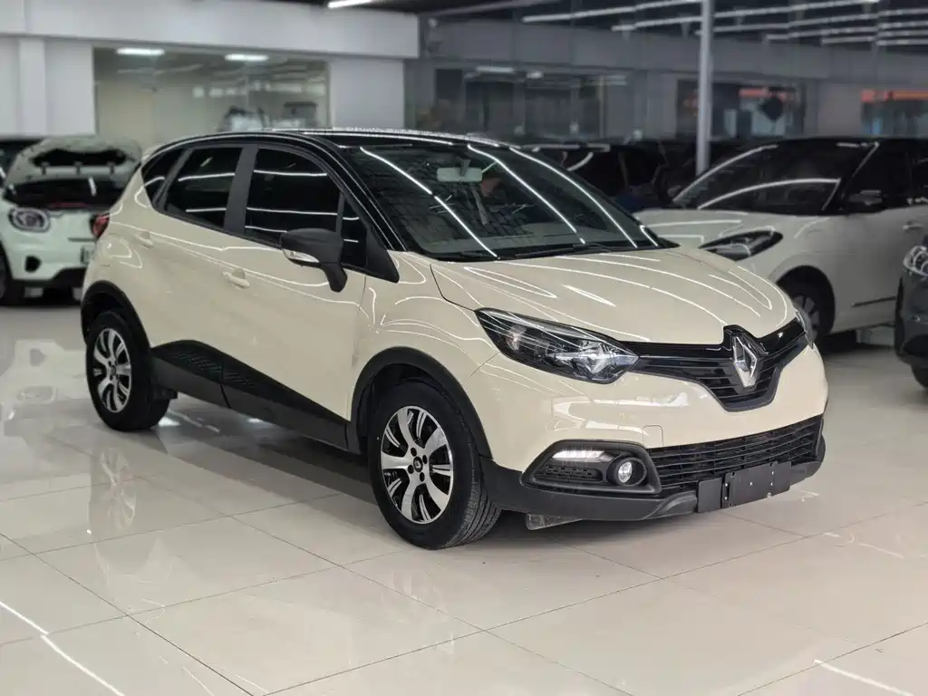 Captur 1.2 T Auto Standard