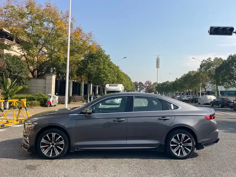 Geely Xingrui Oriental Shine 2.0 TD Moon Gaze