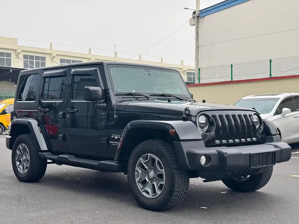 Wrangler 3.0 L Sahara 4-door Comfort Enjoyment