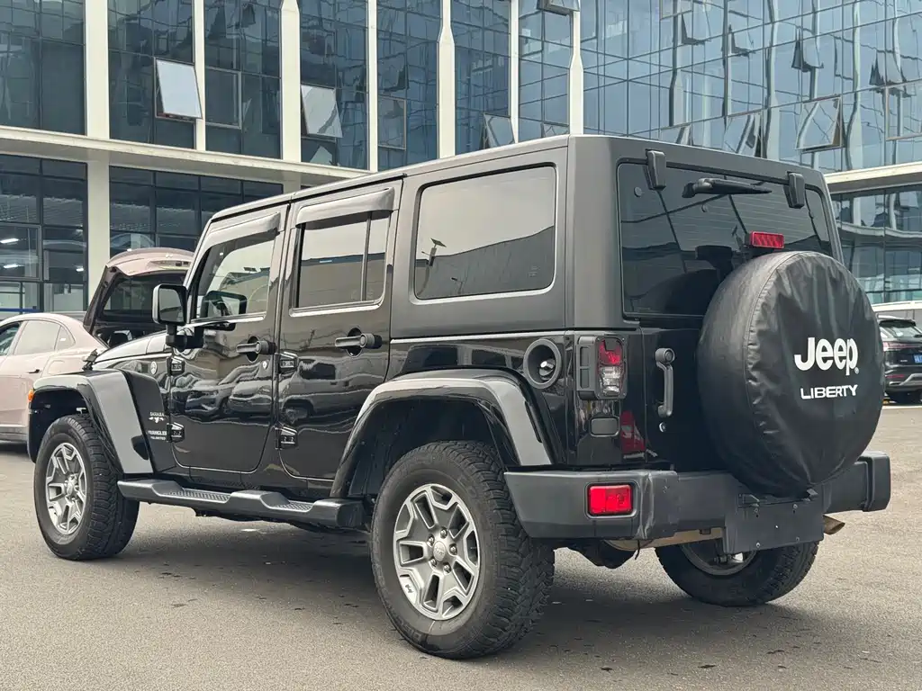 Wrangler 3.0 L Sahara 4-door Comfort Enjoyment