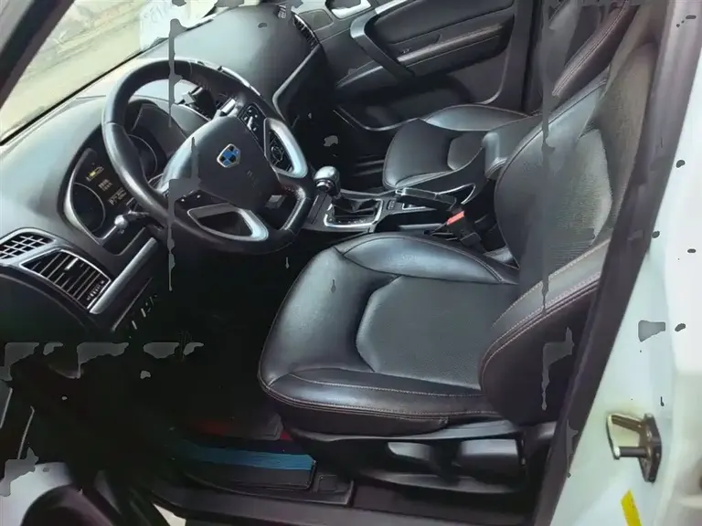 Geely Emgrand Sedan 1.5 L CVT Upward